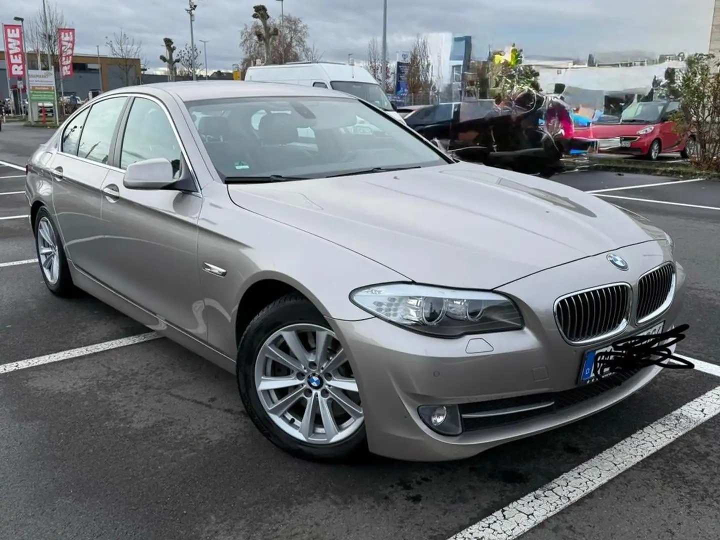 BMW 525 5er Diesel 525d Aut. Béžová - 2