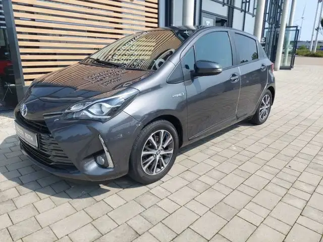 Toyota Yaris -kleiner unreparierter Hagelschaden- Hybrid 1.5 VV