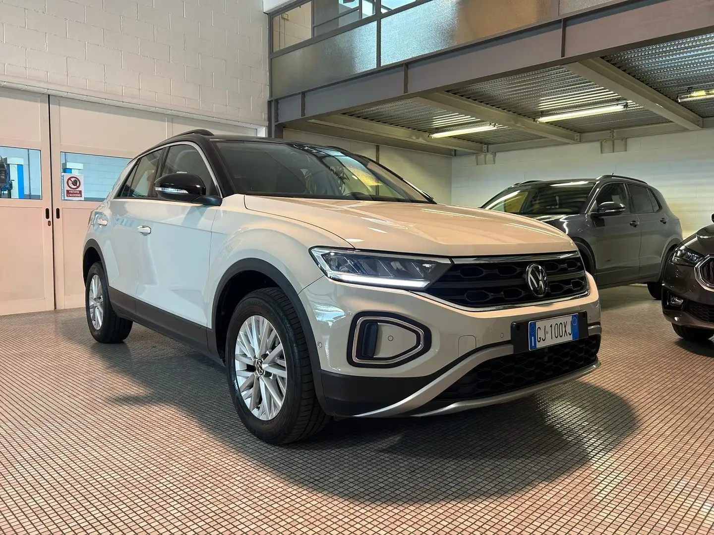 Volkswagen T-Roc T-Roc 2.0 tdi Life 115cv Wit - 1