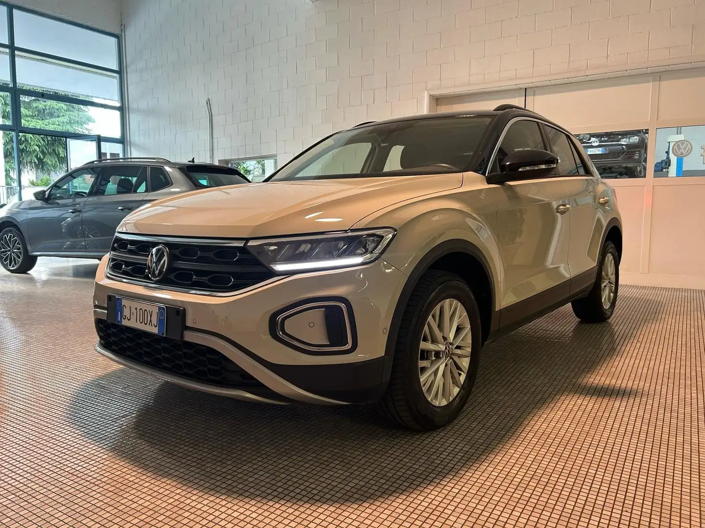 Volkswagen T-Roc T-Roc 2.0 tdi Life 115cv Wit - 2