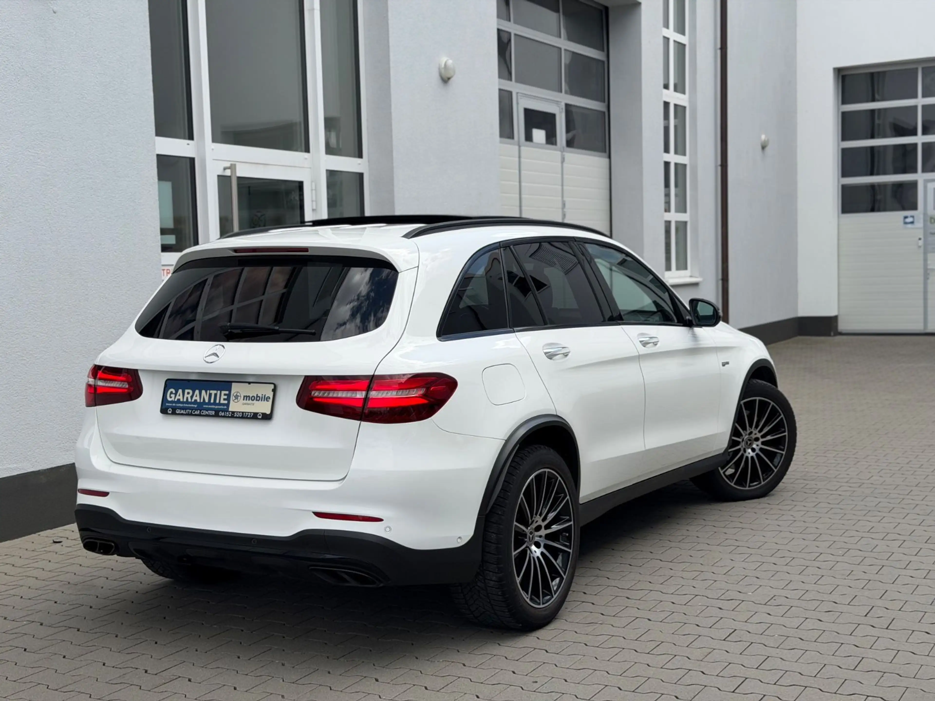 Mercedes-Benz GLC 43 AMG 9G 4Matic NIGHT*PANO*MEMORY*SOUND*AHK — photo 3