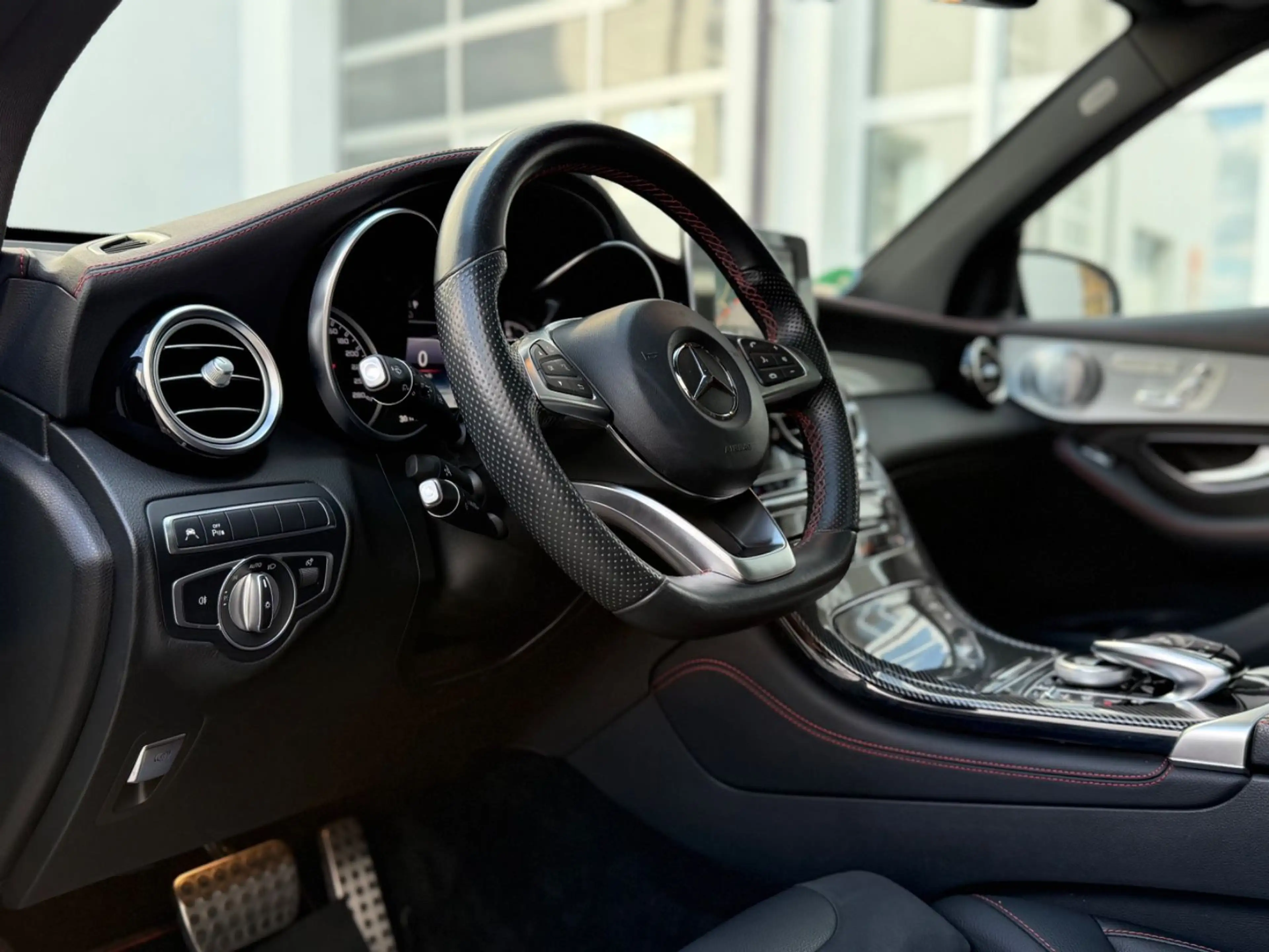 Mercedes-Benz GLC 43 AMG 9G 4Matic NIGHT*PANO*MEMORY*SOUND*AHK — photo 8