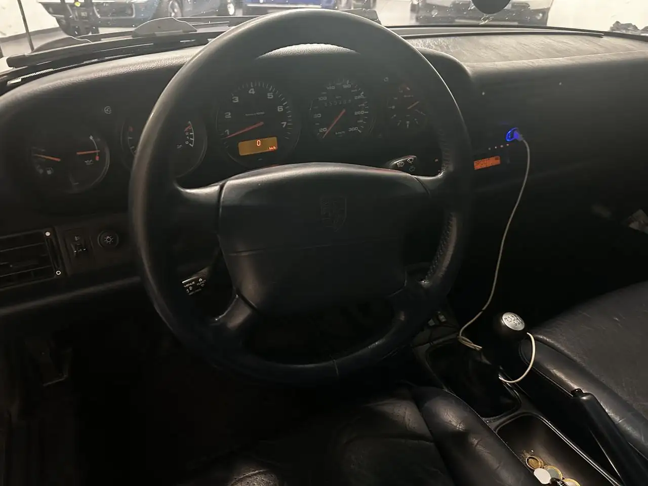 Porsche 993 CARRERA 4 CABRIOLET 3.6l 285ch - ENTRETIEN CERAMIQUE - SUIVI COMPLET - EXCELLENT ETAT, foto 10