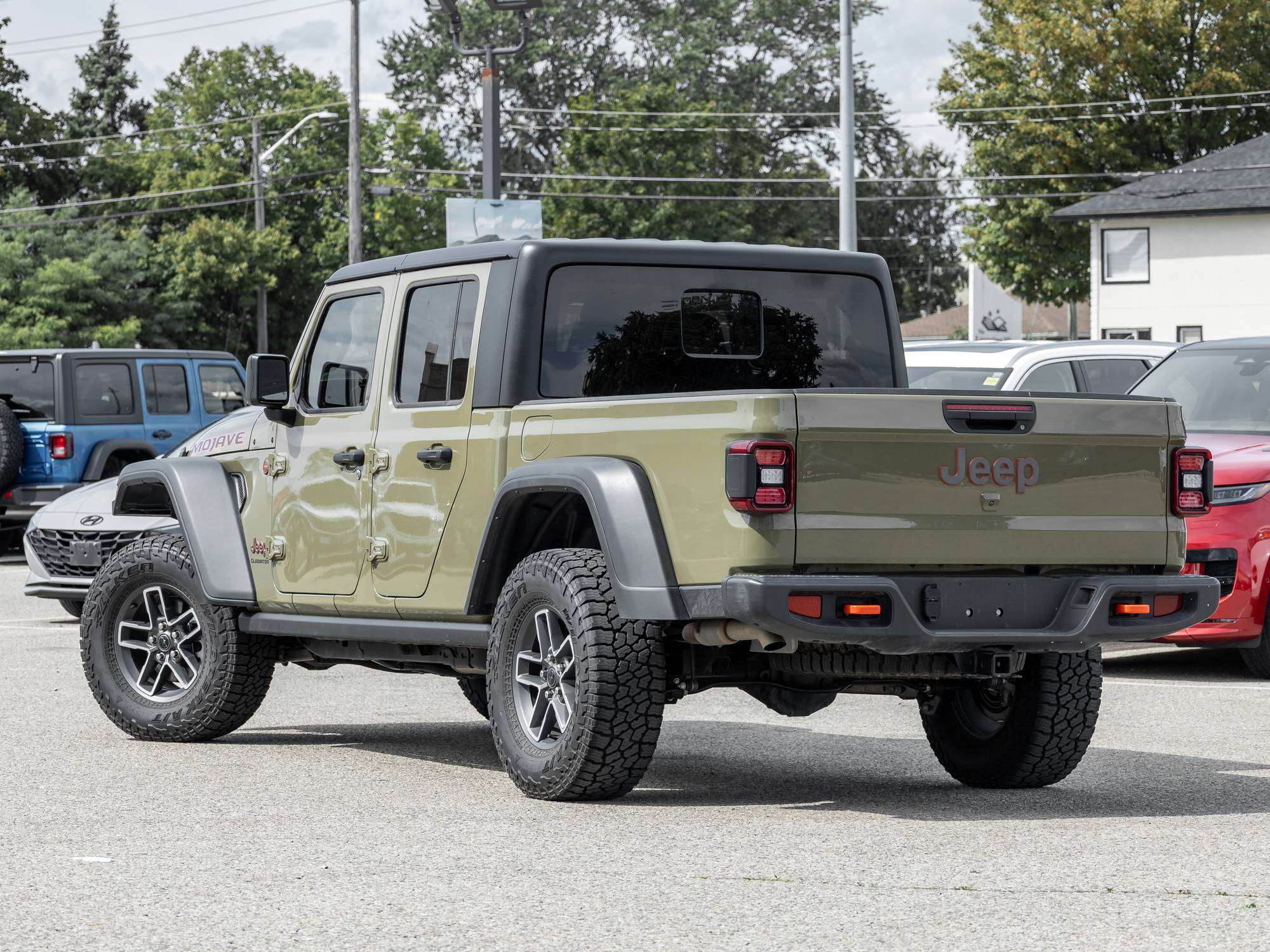 2026 Jeep Gladiator MOJAVE | FORMER CO CAR | TOW PKG | LED LIGHTS — снимка 1
