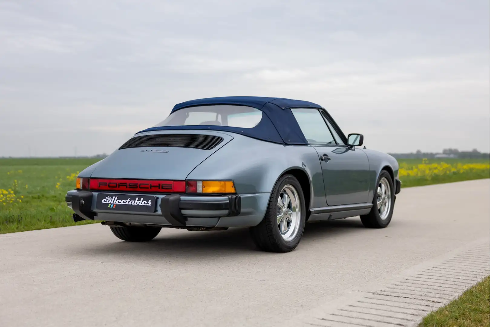 Porsche 911 Cabrio 3.0 SC Blau - 2