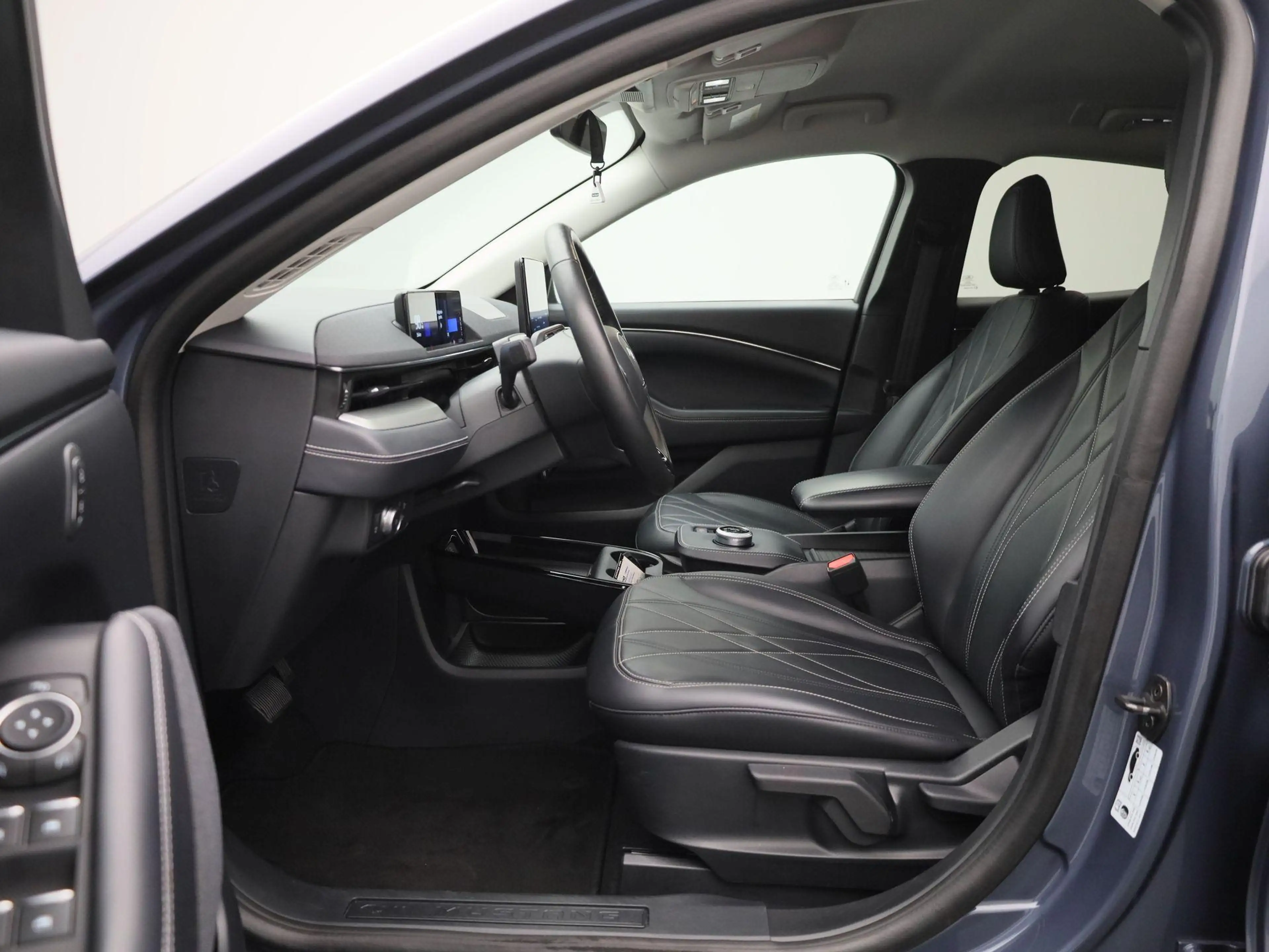 Ford Mustang Mach-E RWD 75 kWh | Apple Carplay/Android Auto | Camera | — photo 12