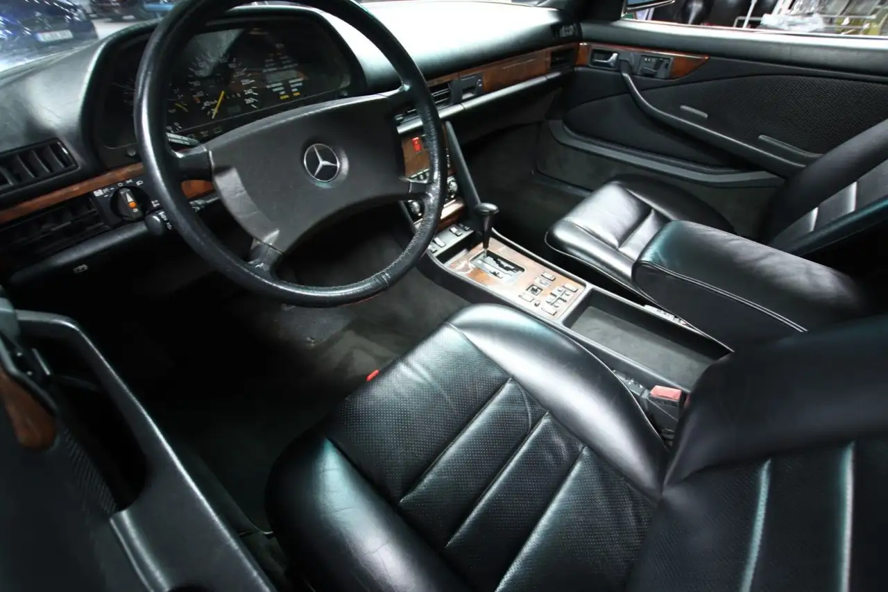 Mercedes-Benz 560 SEC, 300 PS, Sitzheizg,Klima,SSD ,4 Kopfst, foto 12