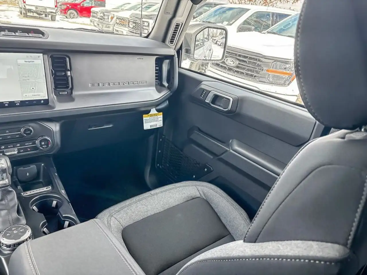 Ford Bronco снимка Ford Bronco