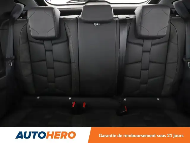 DS Automobiles DS 3 Crossback view 15