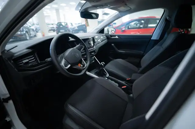 Volkswagen Taigo view 6