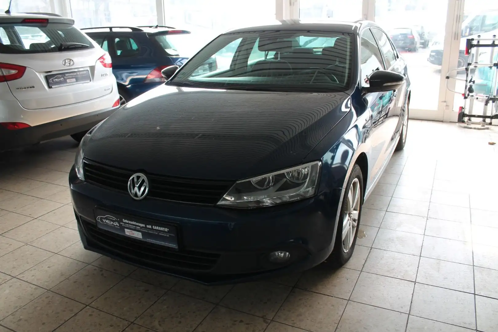 Volkswagen Jetta VI Match Blue - 2