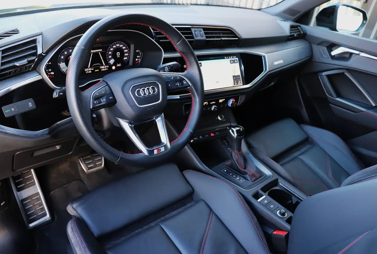Audi Q3 PHEV 45 TFSIe S line S tronic Leather/Shadow+/19"/SOH=92%, миниатюра 18