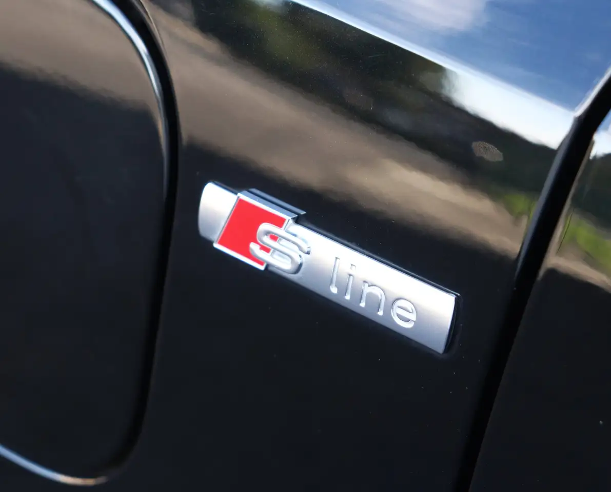 Audi Q3 PHEV 45 TFSIe S line S tronic Leather/Shadow+/19"/SOH=92%, миниатюра 2