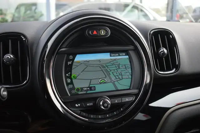 Mini Countryman view 12
