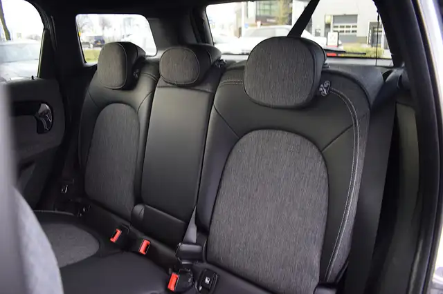 Mini Countryman view 6