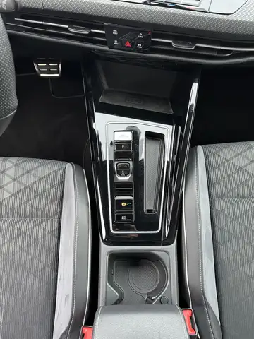 Volkswagen Golf view 13