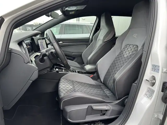 Volkswagen Golf view 9