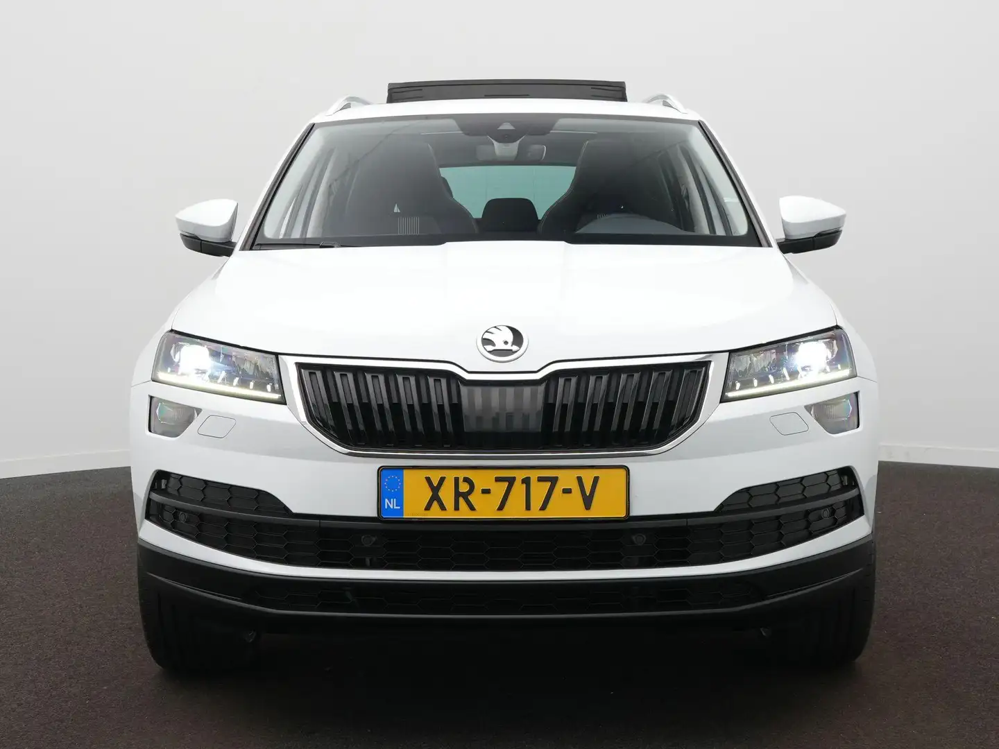 Skoda Karoq 1.5 TSI ACT Style Business / Elektr. Klep / Side A Wit - 2