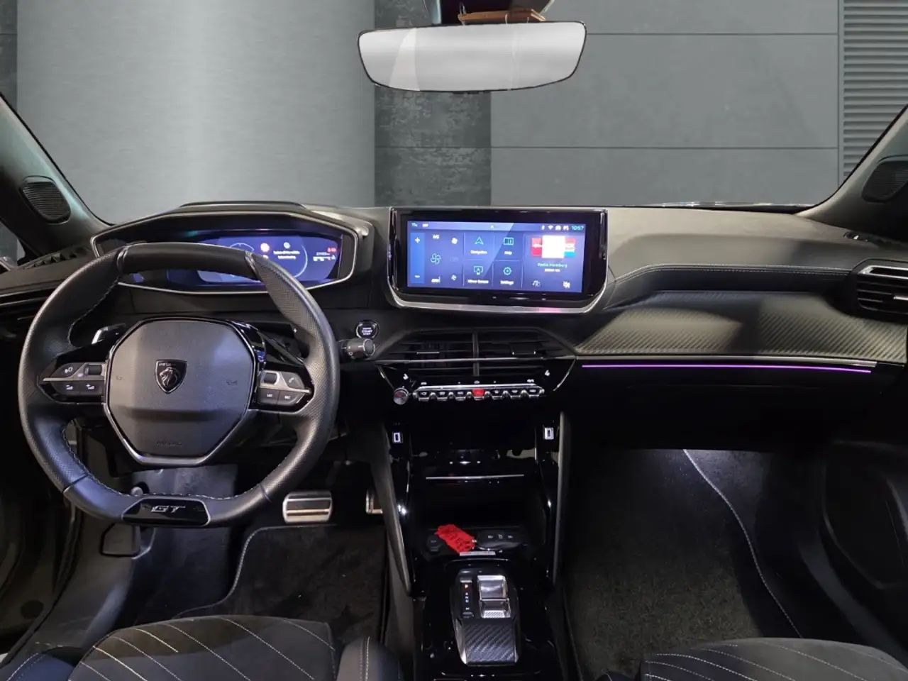 Peugeot 2008 GT 1.2 PURETECH Kamera digitales Cockpit LED Navi 10