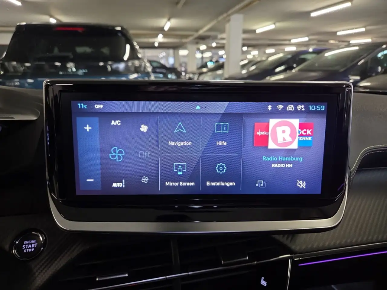 Peugeot 2008 GT 1.2 PURETECH Kamera digitales Cockpit LED Navi 18