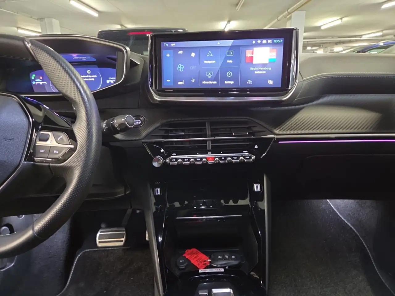 Peugeot 2008 GT 1.2 PURETECH Kamera digitales Cockpit LED Navi 11