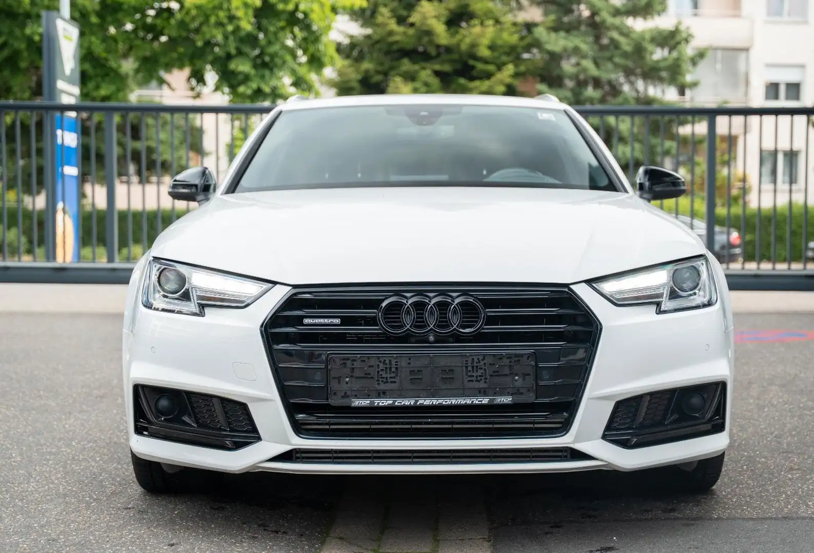 Audi A4 Avant *QUATTRO*SPORT* Wit - 2