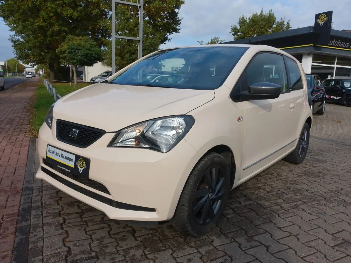 SEAT Mii By Mango Alcantara Navi SHZ PDC M&S Beige - 1