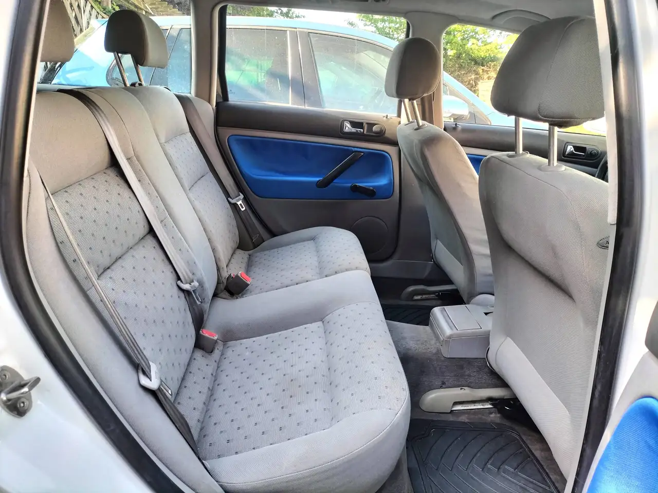 Volkswagen Passat Variant (NEU TÜV) Sitzheizung/ ANK/ Allwetterreifen/ Klima, foto 12