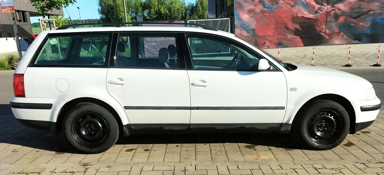 Volkswagen Passat Variant (NEU TÜV) Sitzheizung/ ANK/ Allwetterreifen/ Klima, foto 6