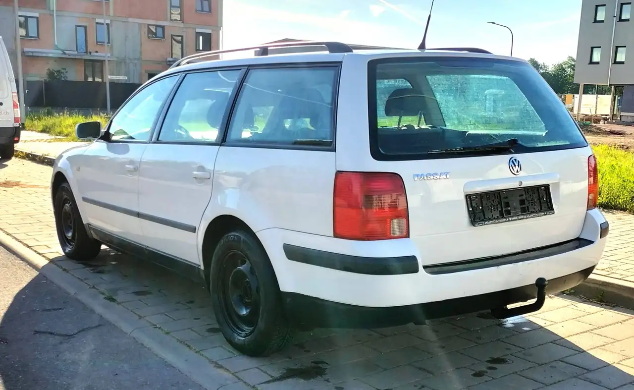 Volkswagen Passat Variant (NEU TÜV) Sitzheizung/ ANK/ Allwetterreifen/ Klima, foto 3