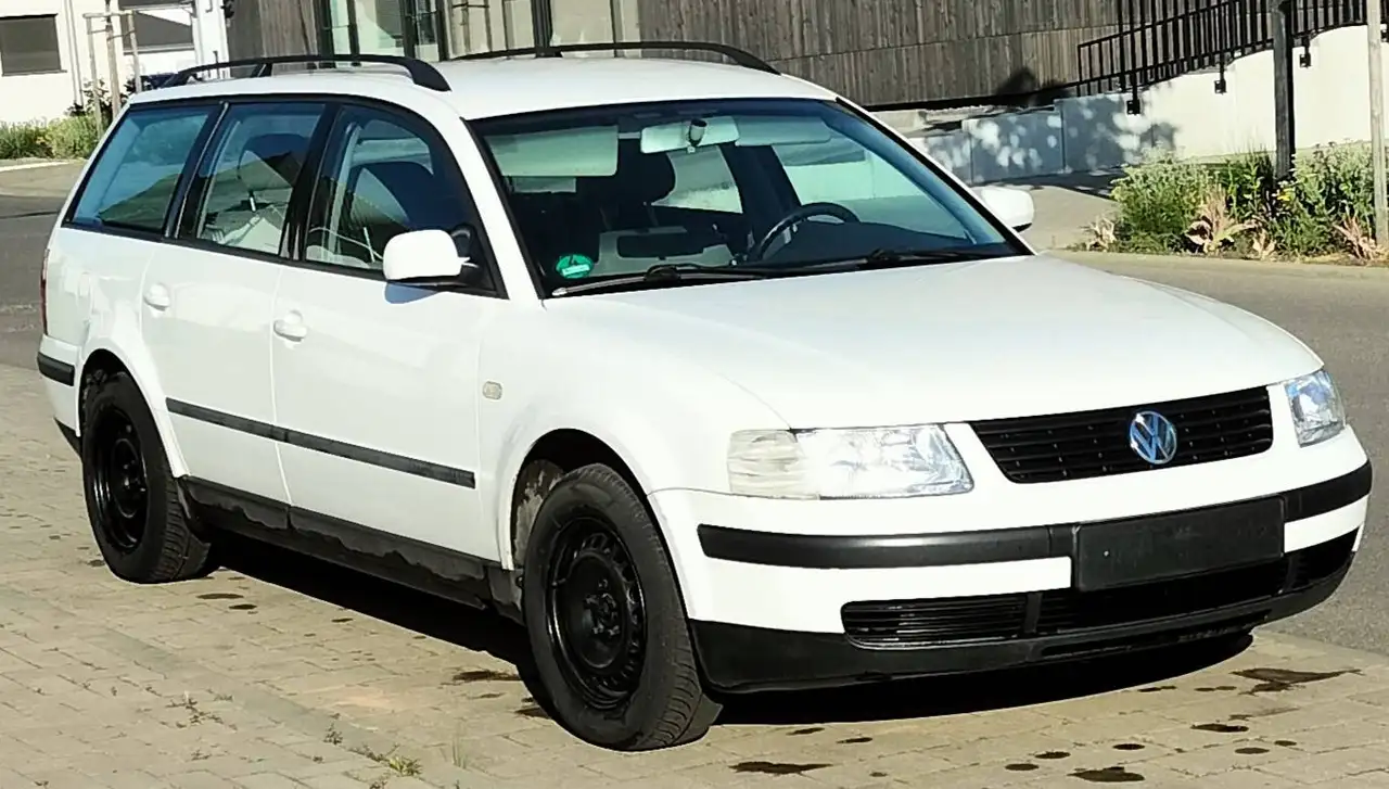 Volkswagen Passat Variant (NEU TÜV) Sitzheizung/ ANK/ Allwetterreifen/ Klima, foto 7