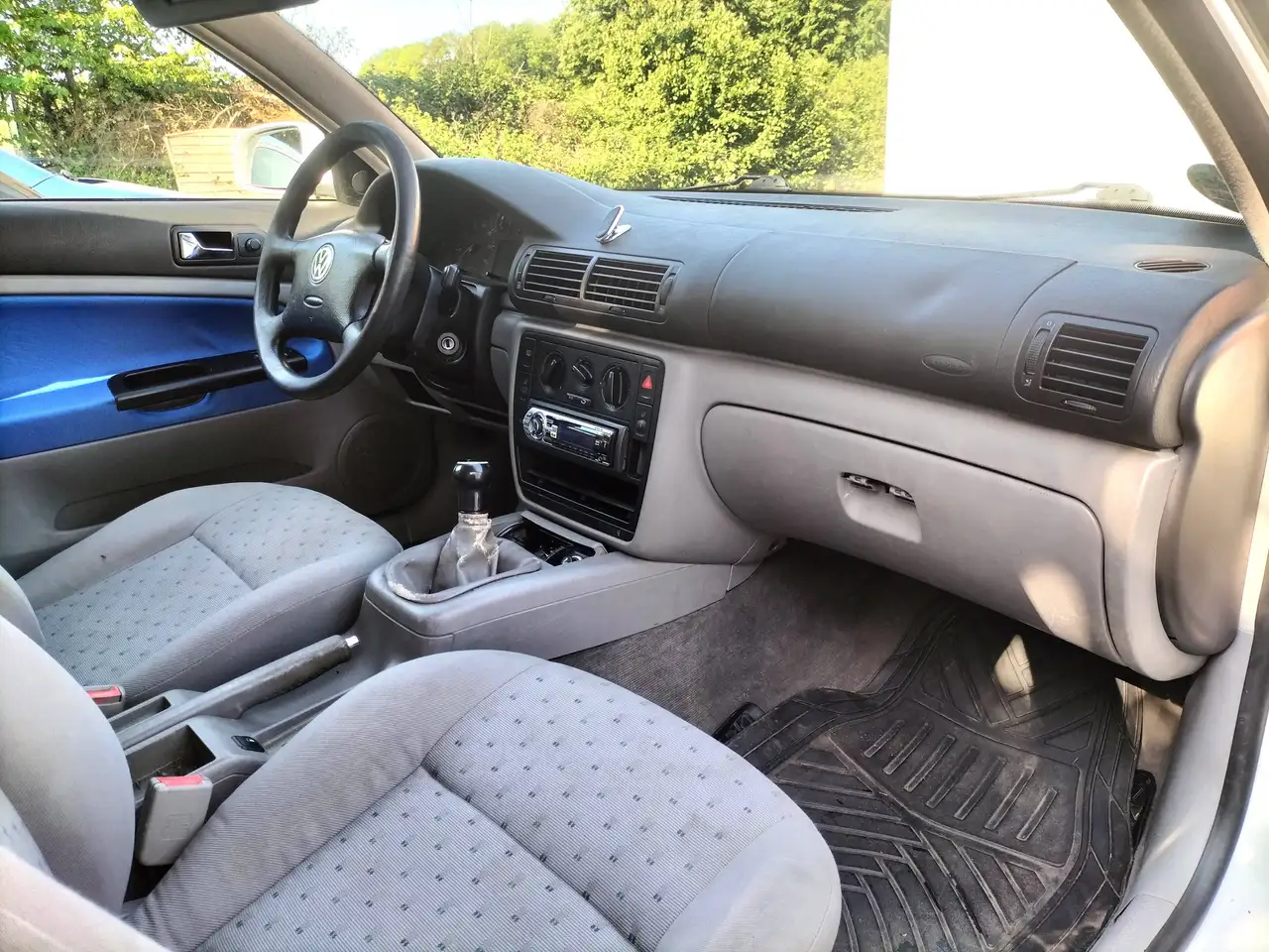 Volkswagen Passat Variant (NEU TÜV) Sitzheizung/ ANK/ Allwetterreifen/ Klima, foto 9