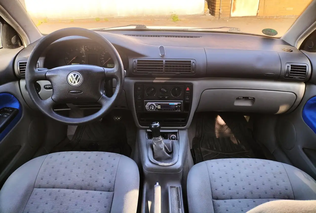 Volkswagen Passat Variant (NEU TÜV) Sitzheizung/ ANK/ Allwetterreifen/ Klima, foto 10