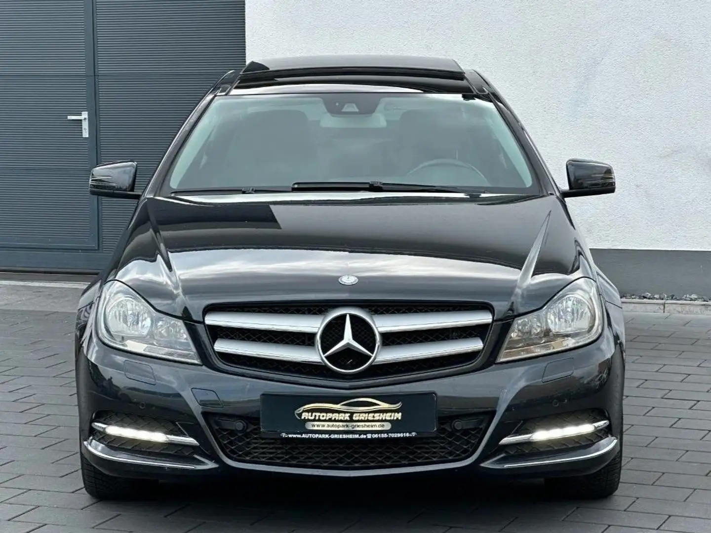 Mercedes-Benz C 250 CGI Coupe*7G-T*2HD*COMAND*PANO-DACH*PDC* Grau - 2