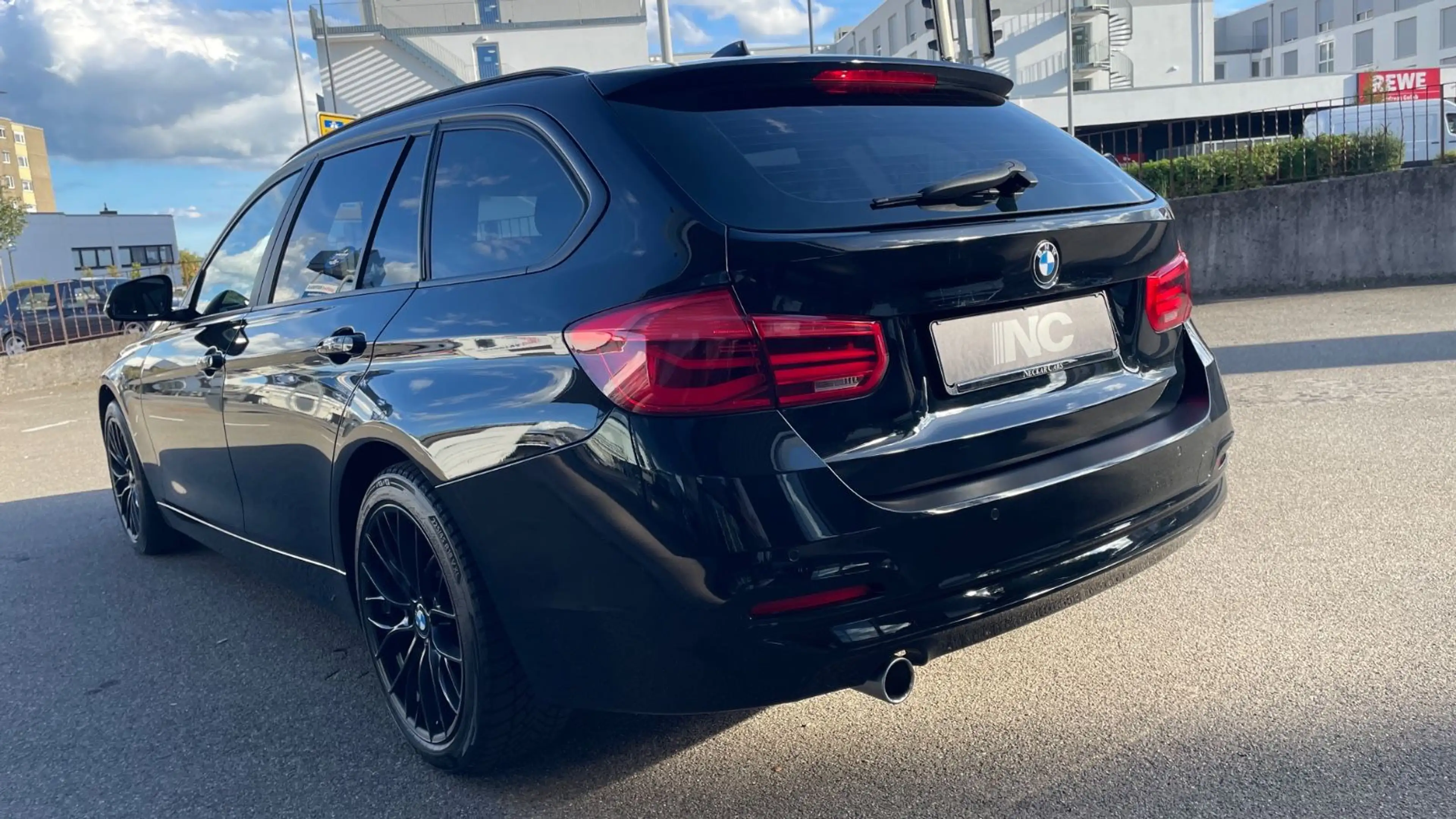 BMW 318 d Touring*M 18 Zoll*Navi*LED*SHZ*PDC*TOP! — photo 5