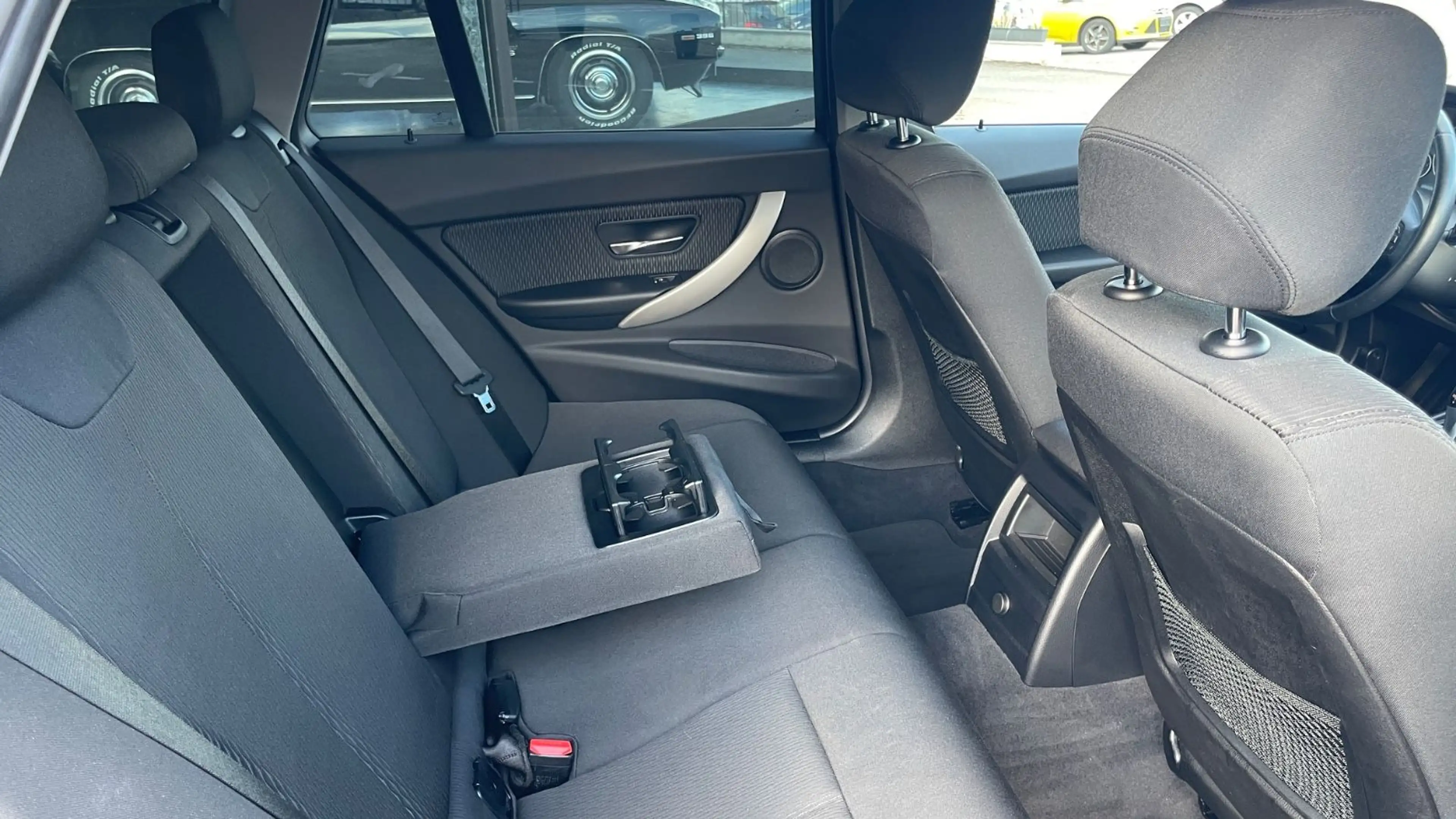 BMW 318 d Touring*M 18 Zoll*Navi*LED*SHZ*PDC*TOP! — photo 14