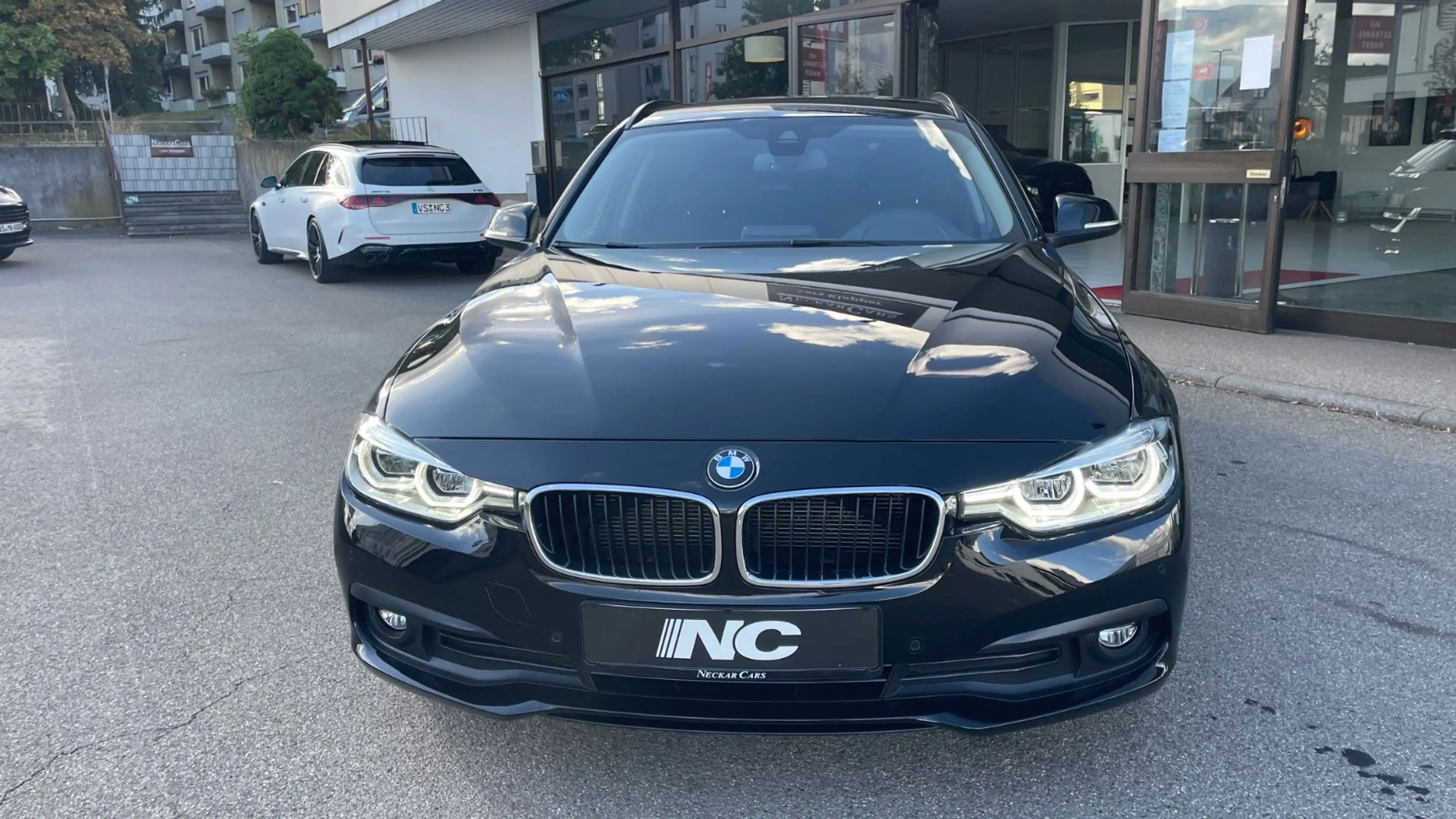 BMW 318 d Touring*M 18 Zoll*Navi*LED*SHZ*PDC*TOP! — photo 2