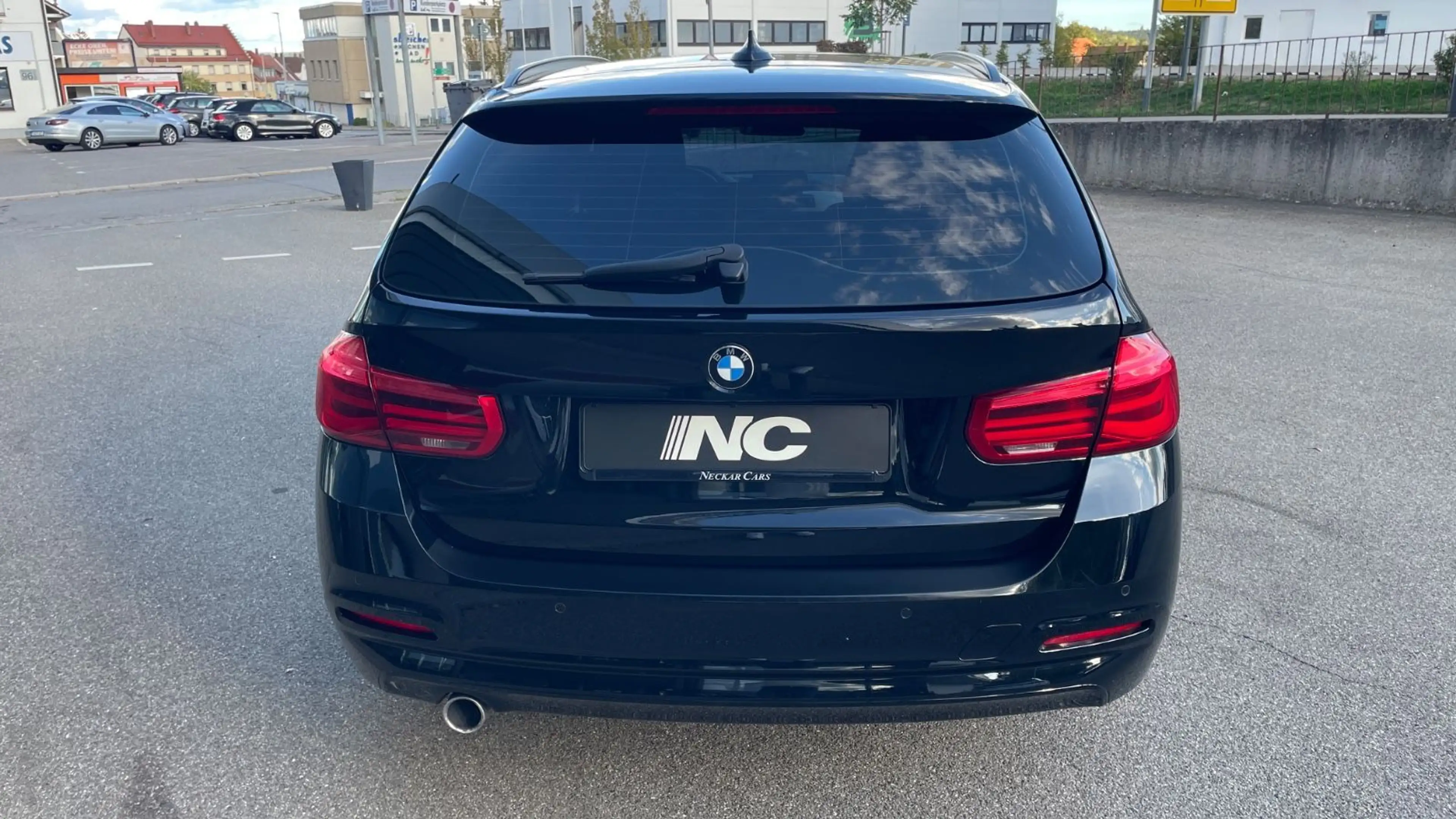 BMW 318 d Touring*M 18 Zoll*Navi*LED*SHZ*PDC*TOP! — photo 6