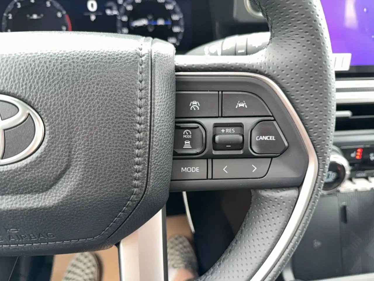 Toyota 4-Runner снимка Toyota 4-Runner