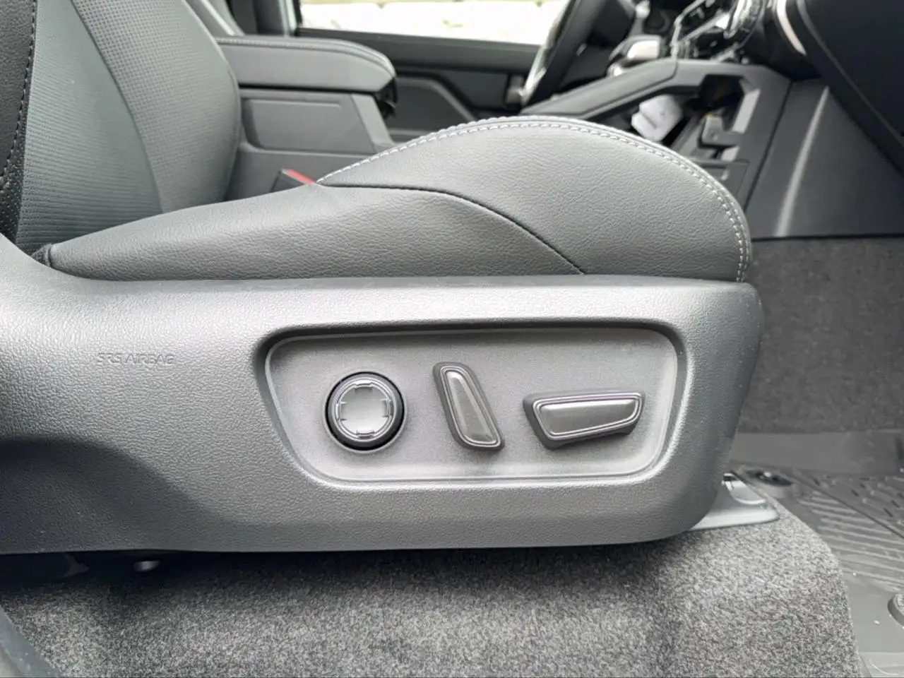 Toyota 4-Runner снимка Toyota 4-Runner