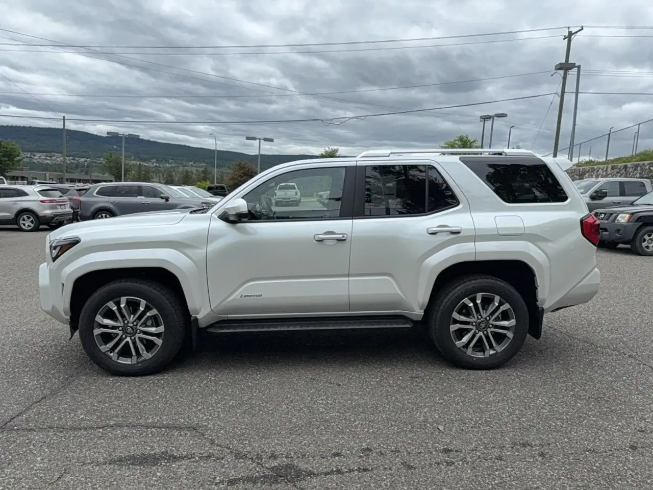 Toyota 4-Runner снимка Toyota 4-Runner
