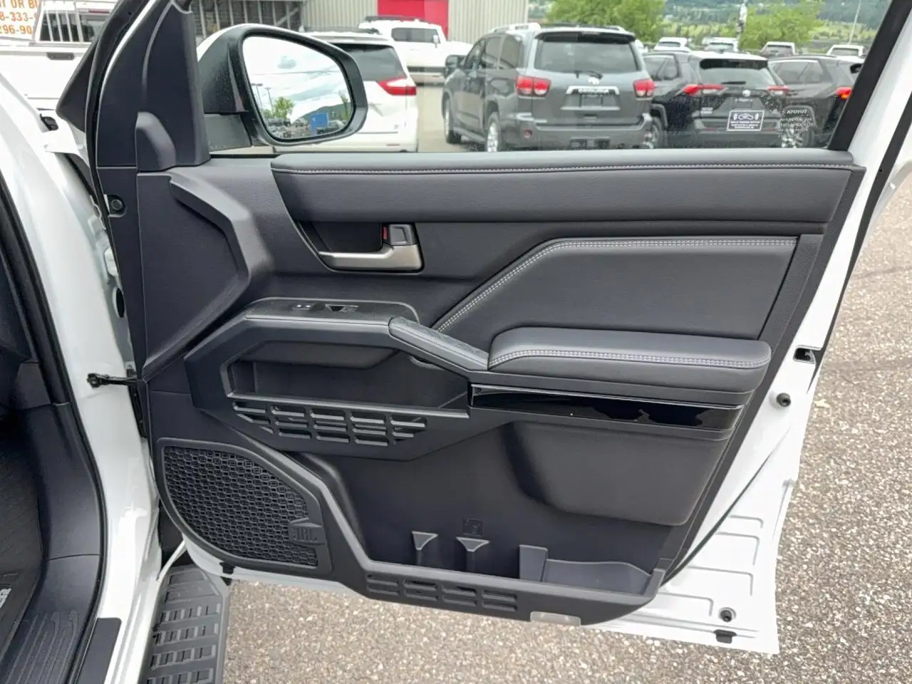 Toyota 4-Runner снимка Toyota 4-Runner