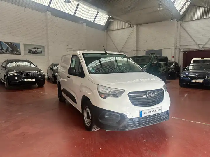 Opel Combo LIFE L EDITION 1.5 DIESEL MT6 2022