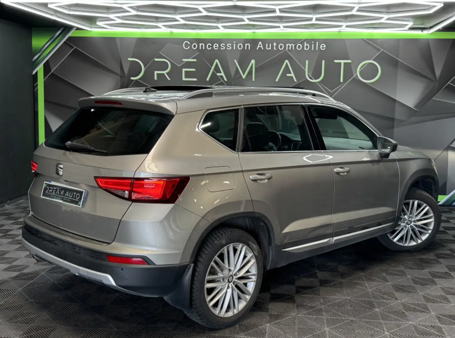 SEAT Ateca 1.4 ECOTSI 150CH ACT START\u0026STOP XCELLENCE DSG Beige - 2