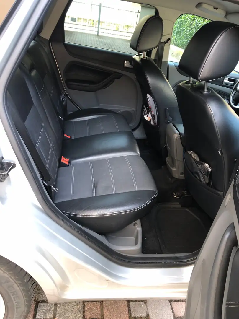 Ford Focus 5p 1.6 tdci Ikon dpf - 2