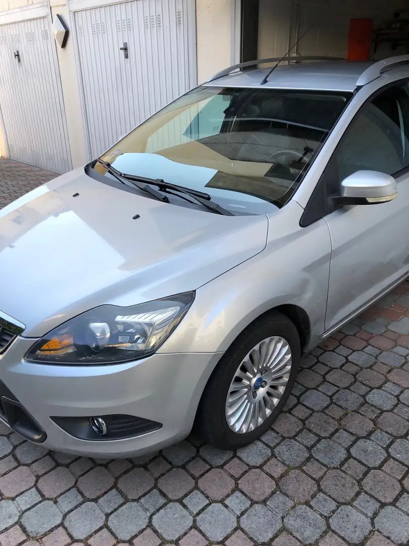 Ford Focus 5p 1.6 tdci Ikon dpf - 1