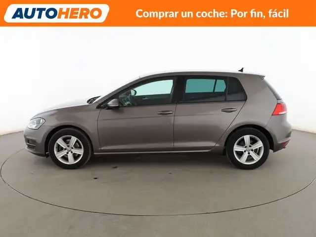Volkswagen Golf view 3