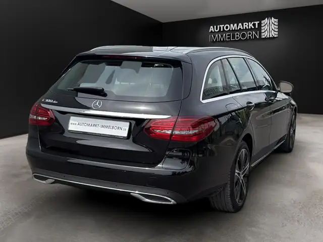 Mercedes-Benz C-Class view 11