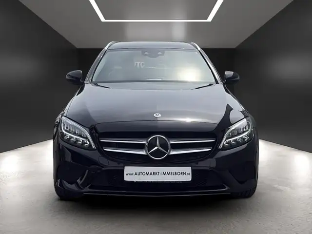 Mercedes-Benz C-Class view 8