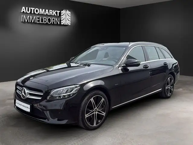 Mercedes-Benz C-Class view 4